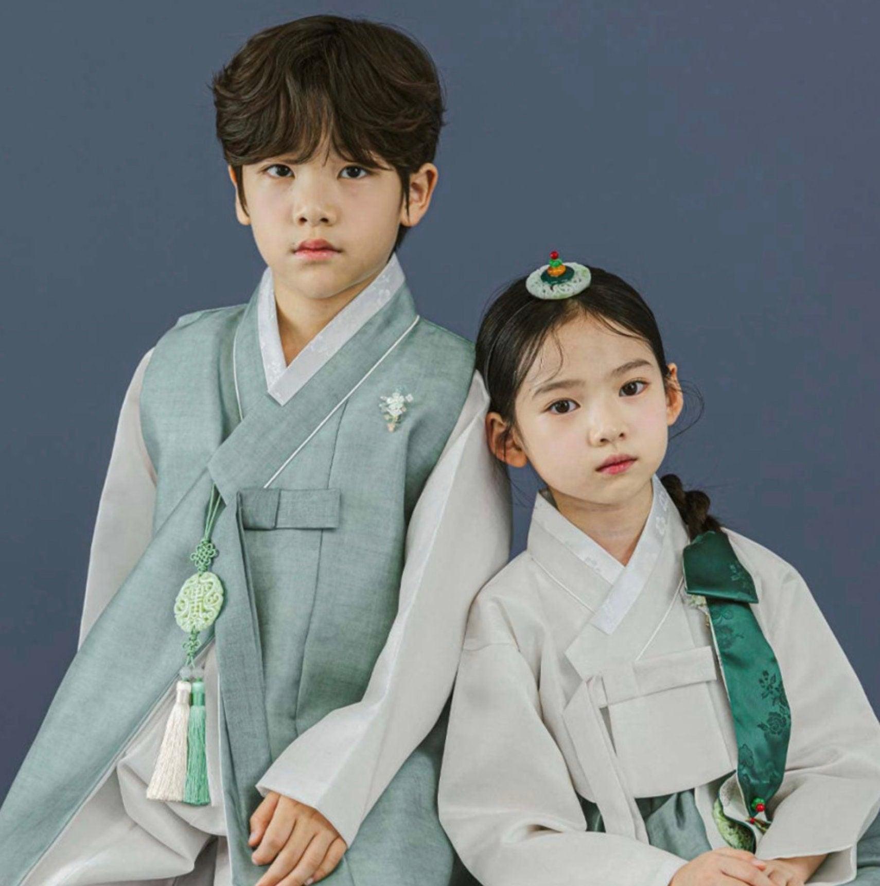 Jaehee Green L.Beige Boy Hanbok (100D-10YR) - Native Korean