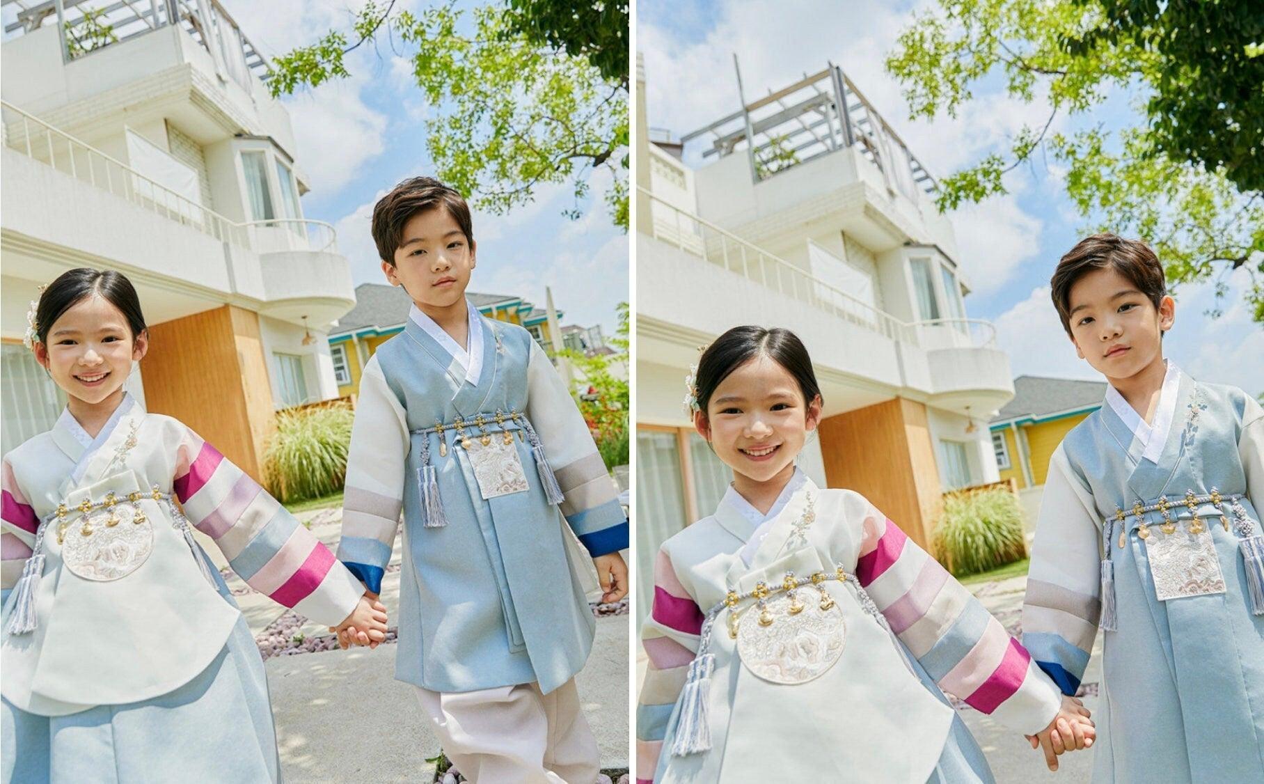 Jeongyun Stripe White D.Sky Skirt Girl Hanbok (100D-15YR) - Native Korean