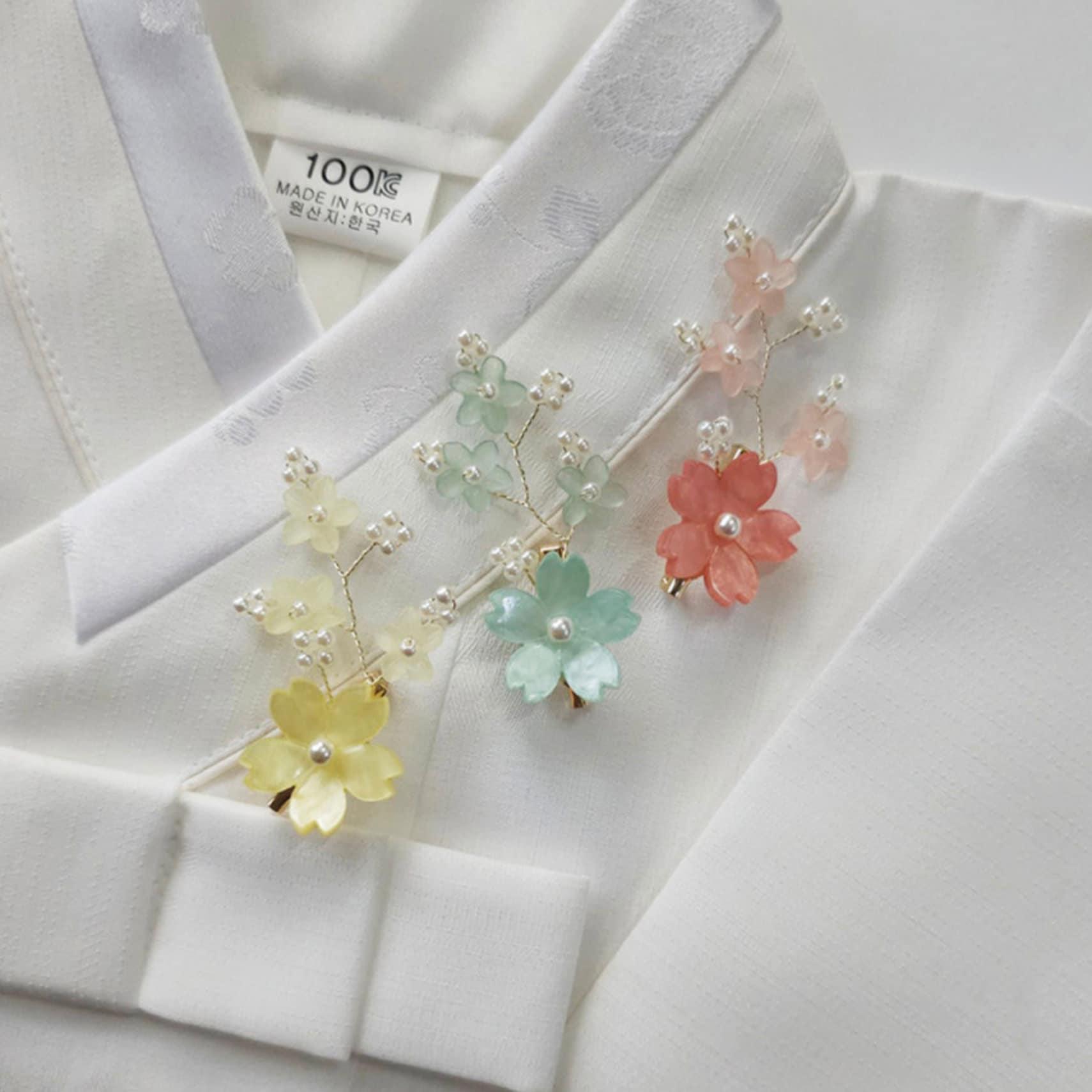 Lustrous Floral Brooch - Native Korean