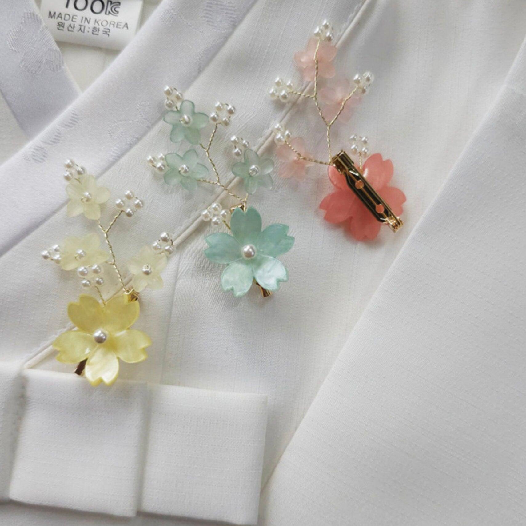 Lustrous Floral Brooch - Native Korean