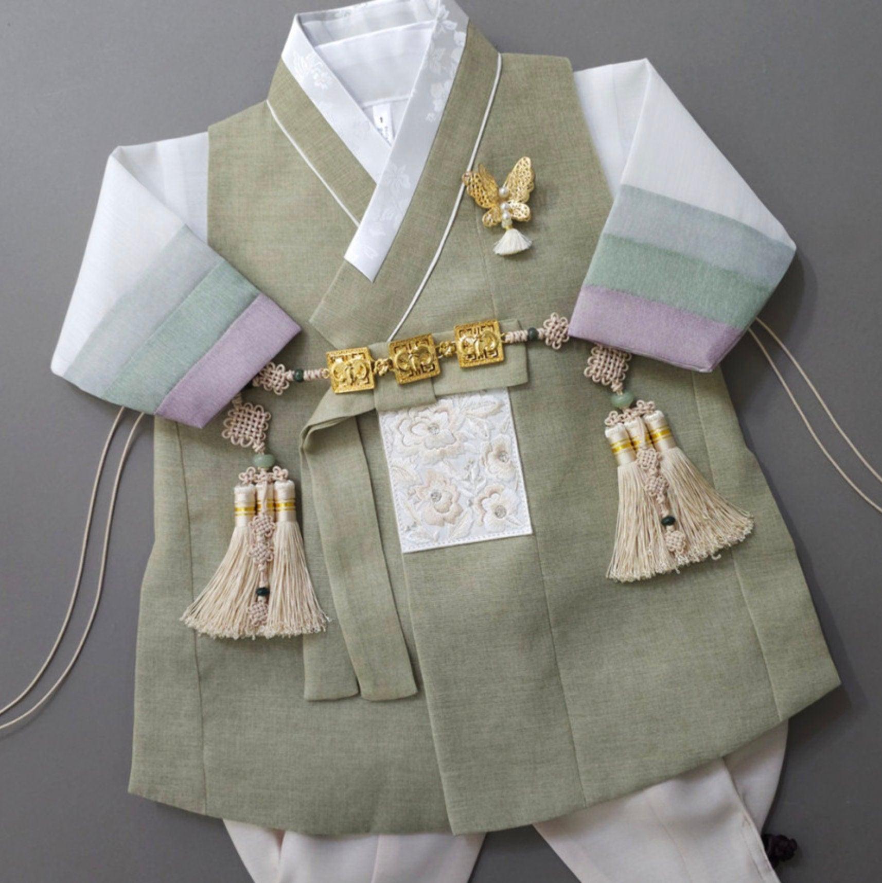 Minho L.Khaki Boy Hanbok (100D-9YR) - Native Korean