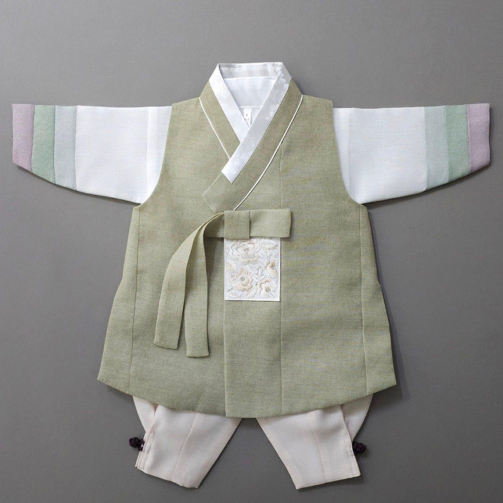 Minho L.Khaki Boy Hanbok (100D-9YR) - Native Korean