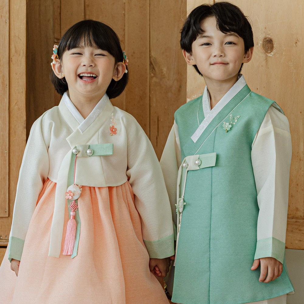 Noeul Coral Girl Hanbok (1-15YR) - Native Korean