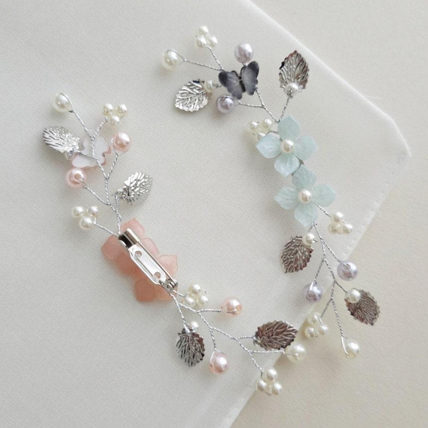 Pastel Dropping Flower Brooch - Native Korean