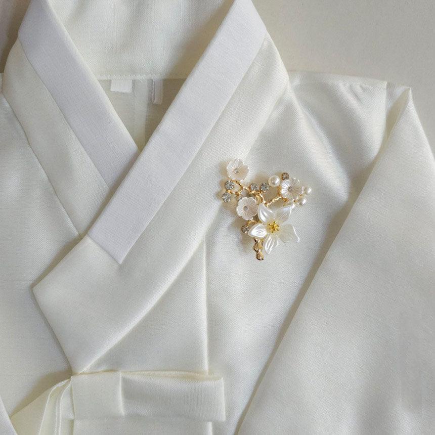 Pearl Bloom Brooch - Native Korean