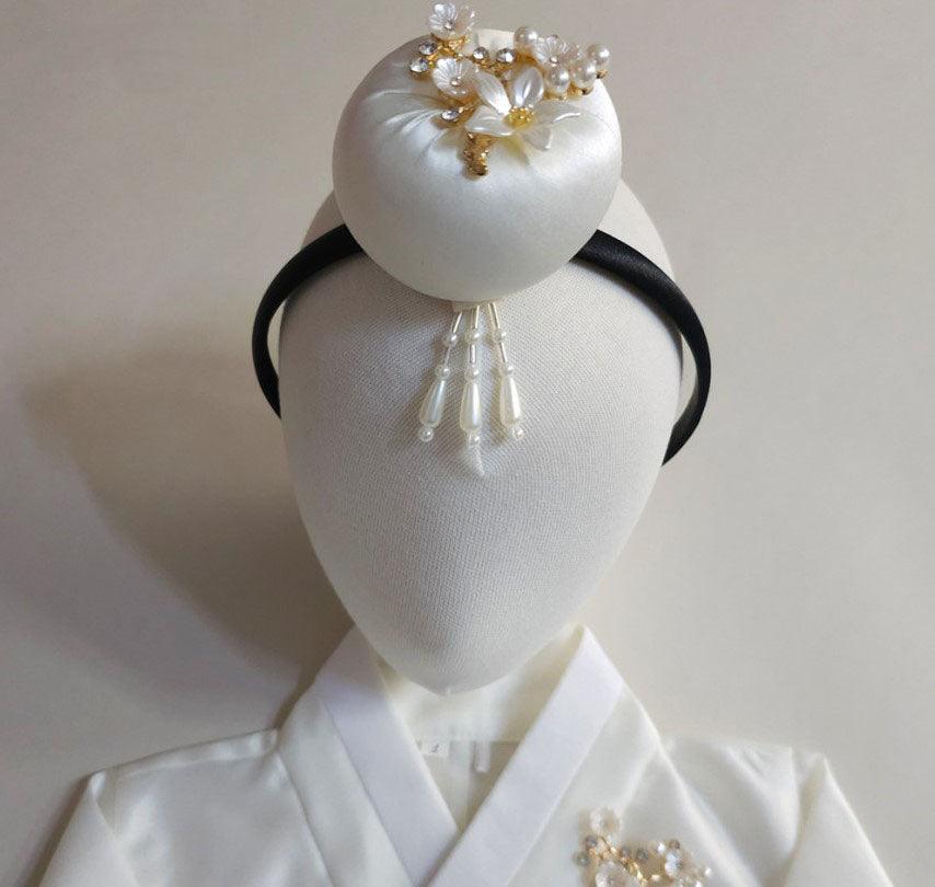 Pearl Bloom Cushion Headband - Native Korean