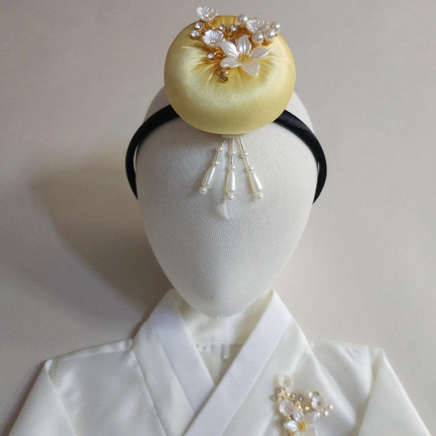 Pearl Bloom Cushion Headband - Native Korean