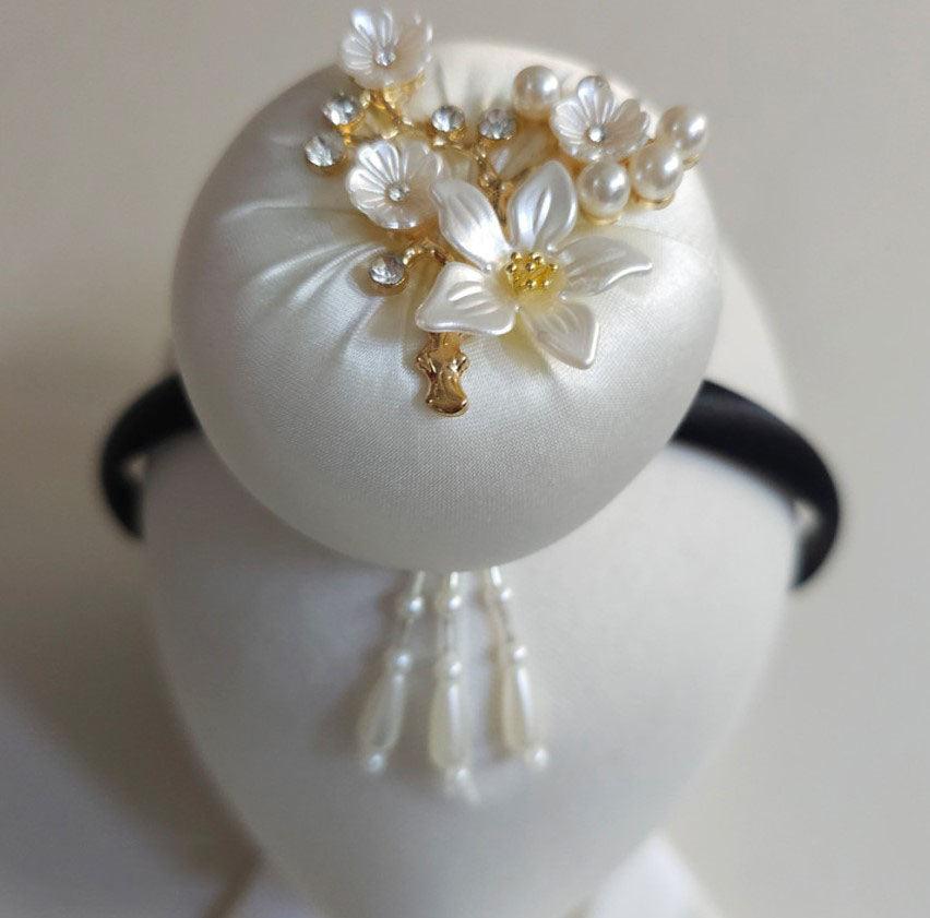 Pearl Bloom Cushion Headband - Native Korean