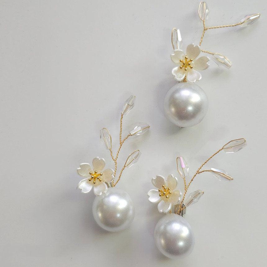 Pearl Blossoms Brooch - Native Korean