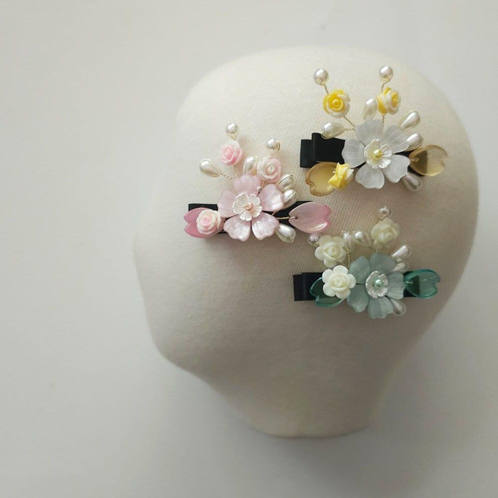Pearls Floral Hairpin - Native Korean