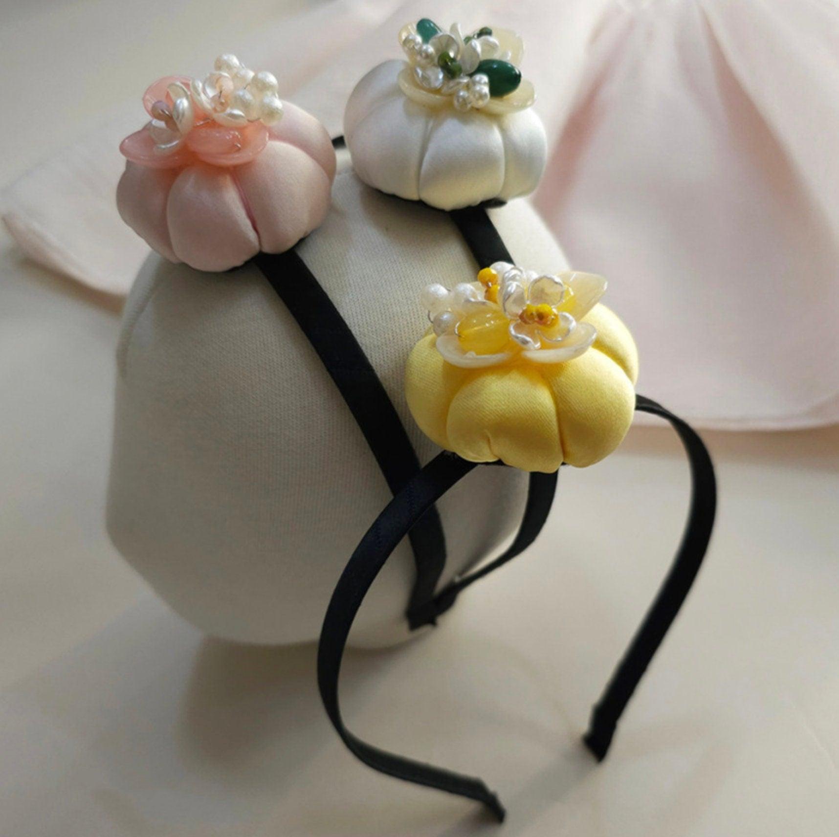 Shiny Flower Pumpkin Headband - Native Korean