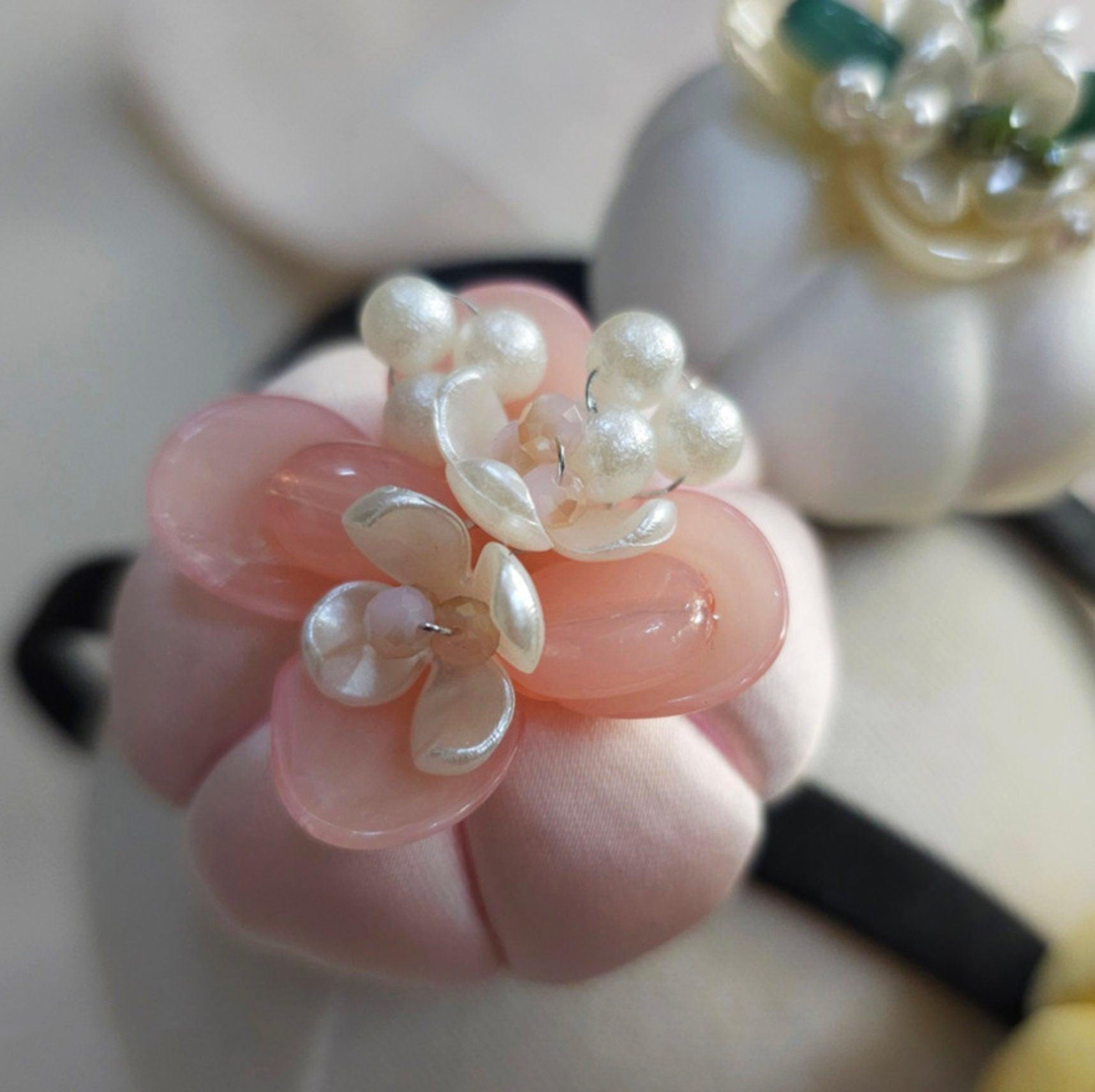 Shiny Flower Pumpkin Headband - Native Korean