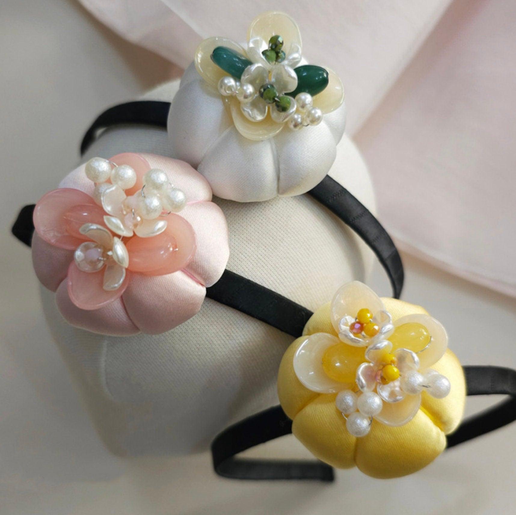 Shiny Flower Pumpkin Headband - Native Korean