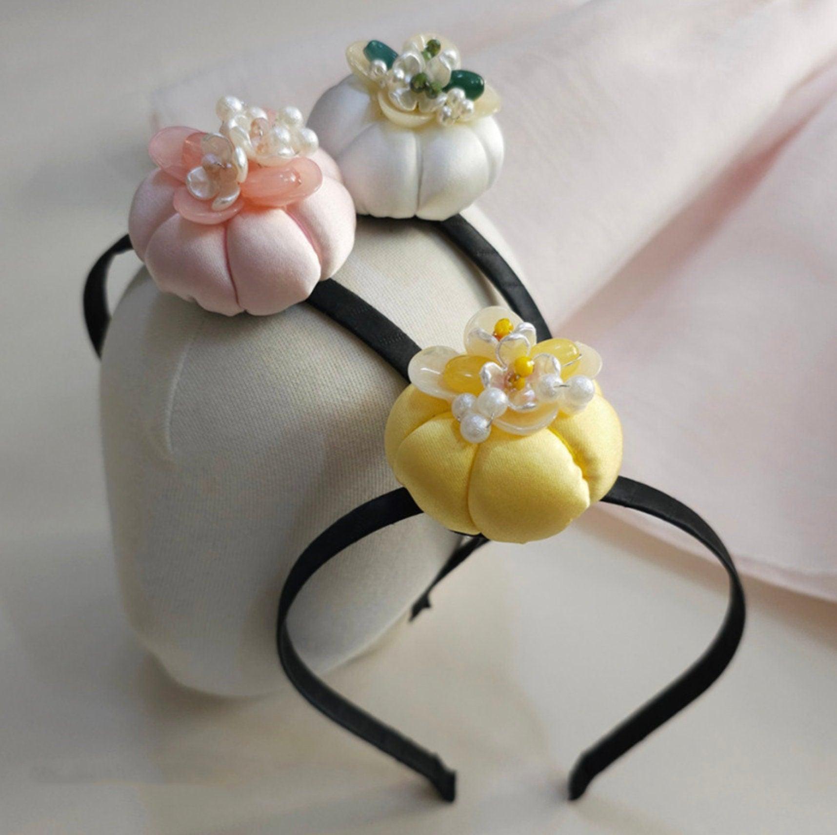 Shiny Flower Pumpkin Headband - Native Korean