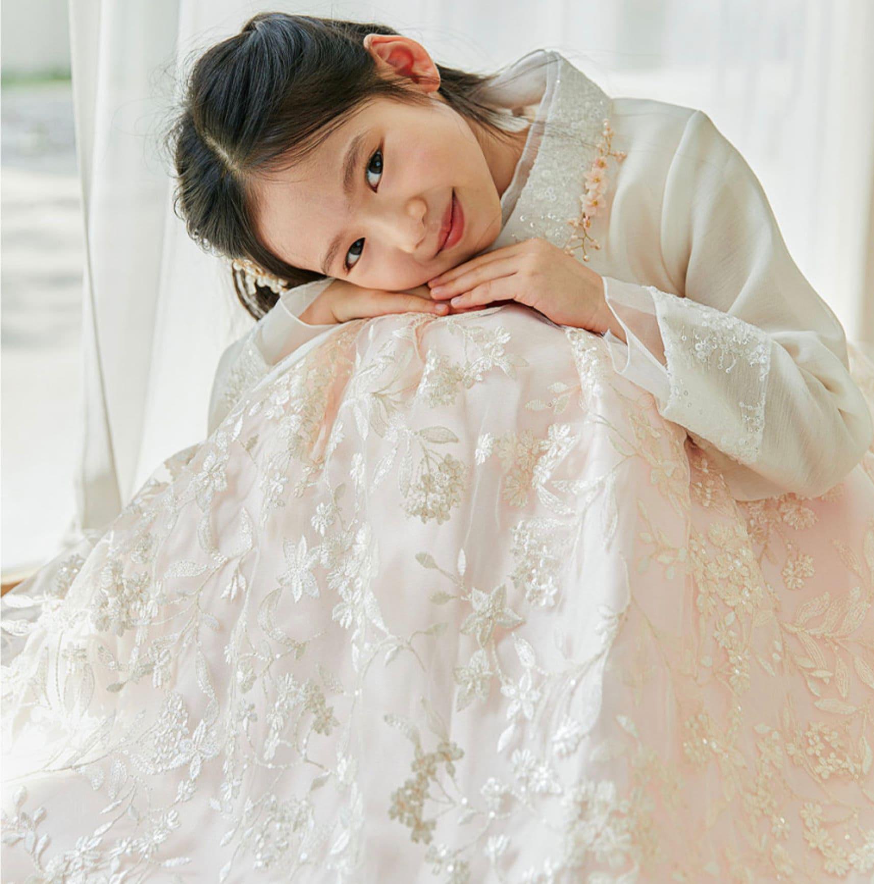 Soyoul Lace Dress Girl Hanbok (100D-8YR) - Native Korean