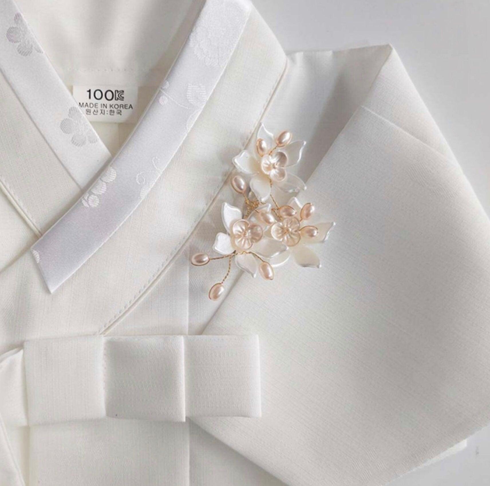 Trio Pearl Floral Brooch - Native Korean