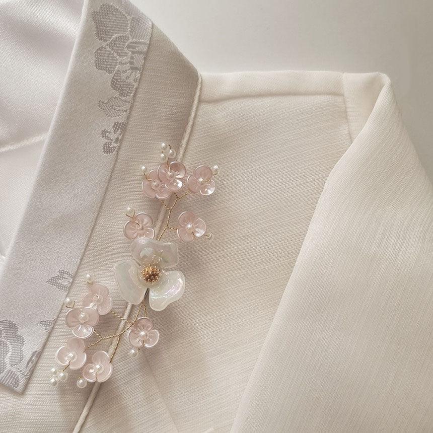 Xia Floral Brooch - Native Korean