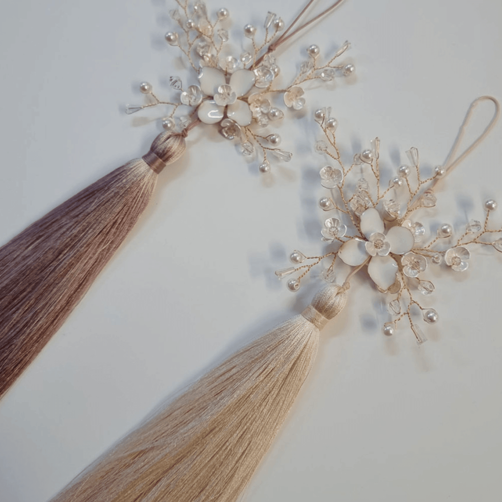 Blossoms White Flower Tassel Norigae - Native Korean