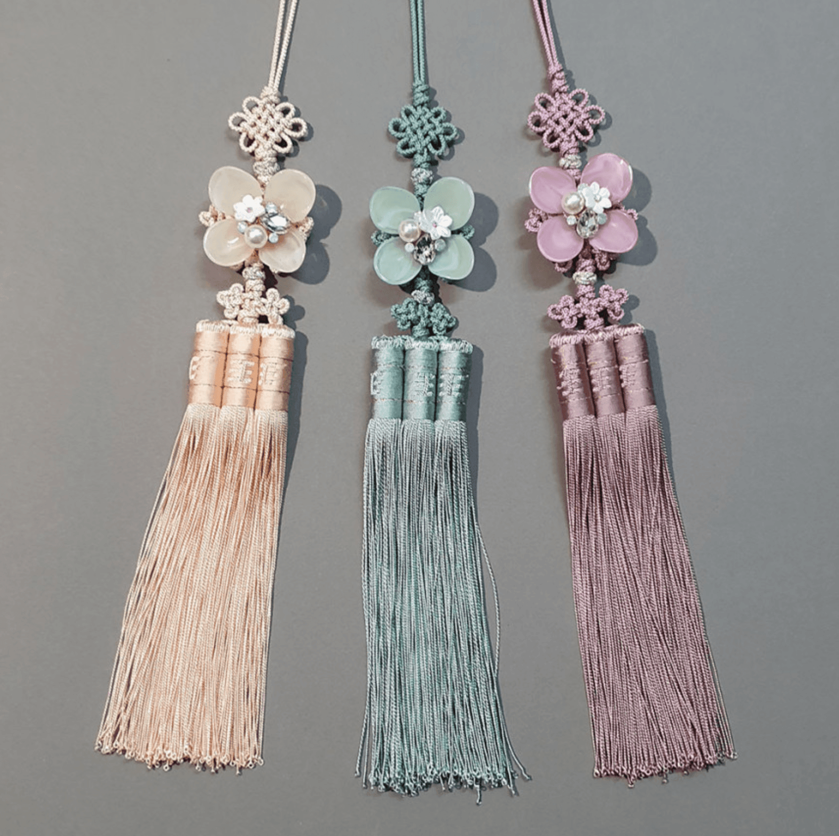 Floral Long Tassel Norigae - Native Korean