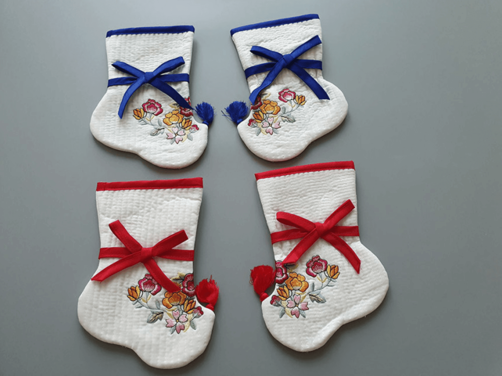 Floral Quilted Hanbok Socks (2 Colors) - Native Korean