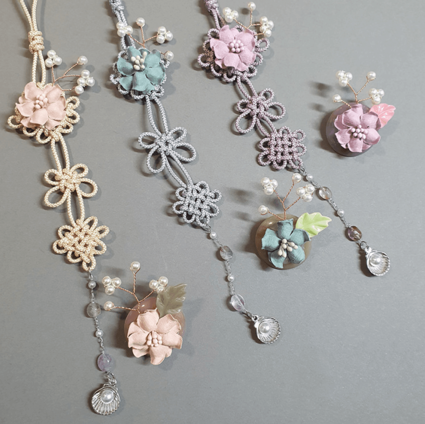 Flower Shell Norigae - Native Korean