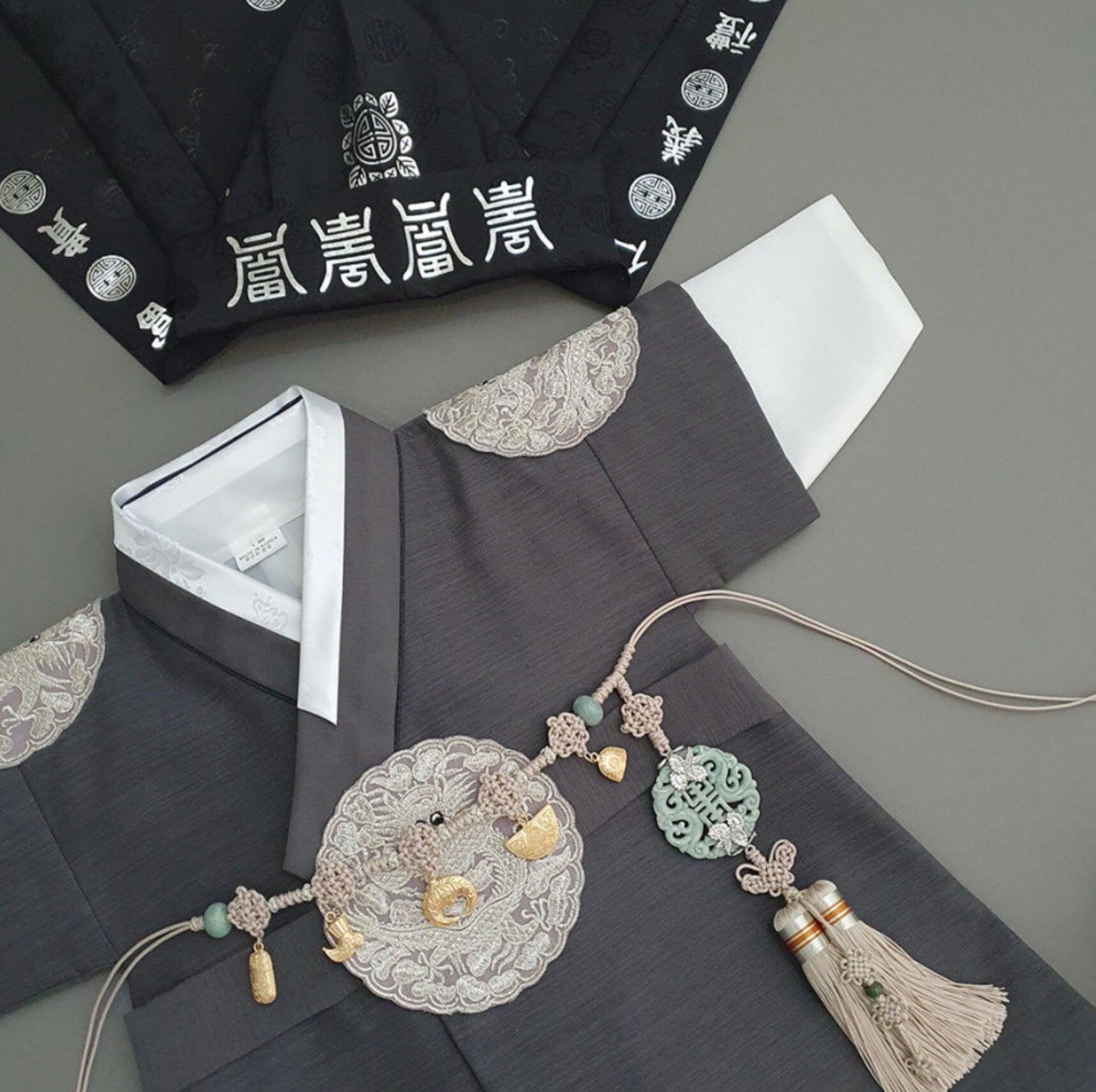 Hyungoon Gray Embroidery Gray Boy Hanbok (100D-10YR) - Native Korean