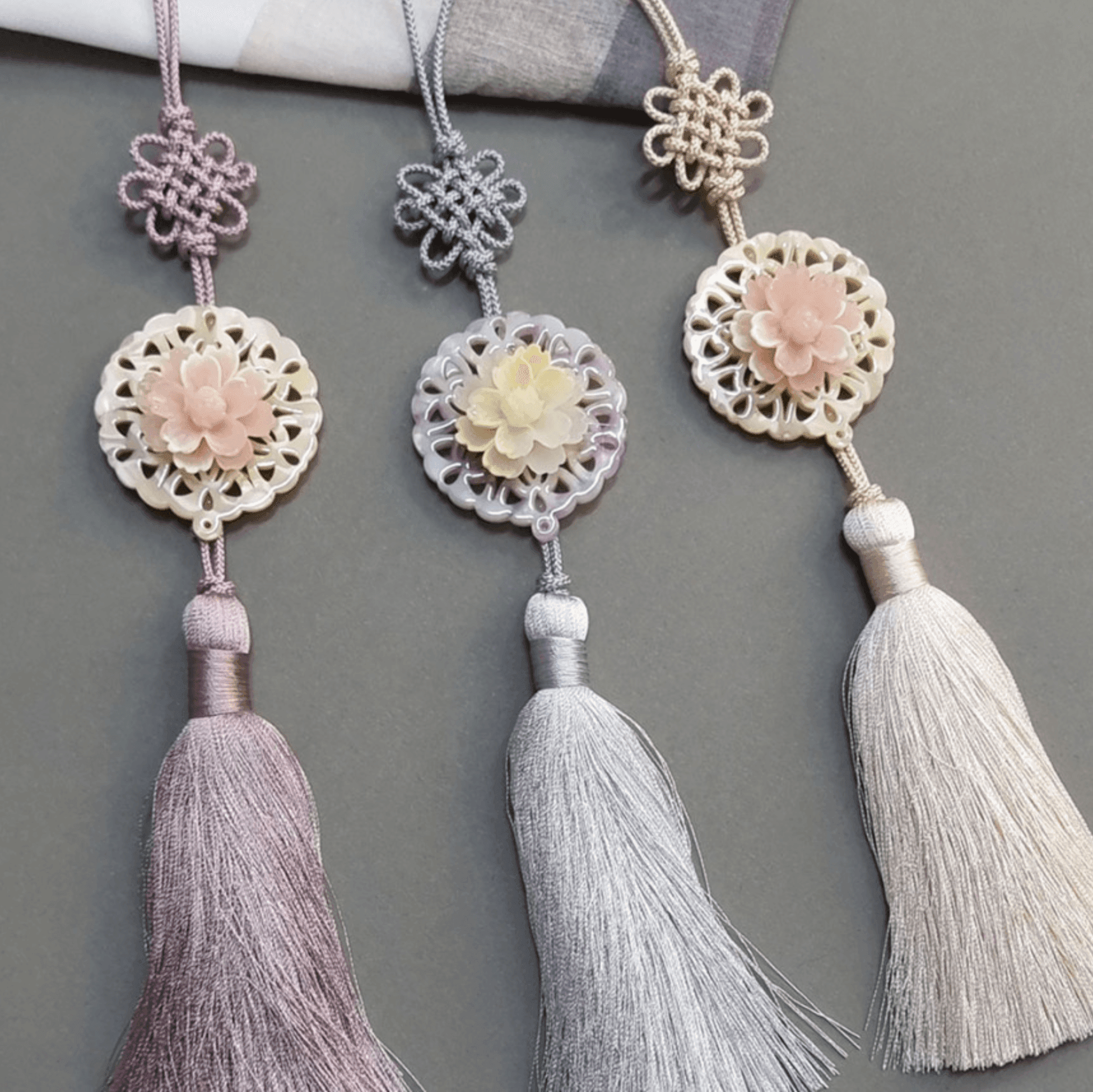 Jade Floral Tassel Norigae - Native Korean