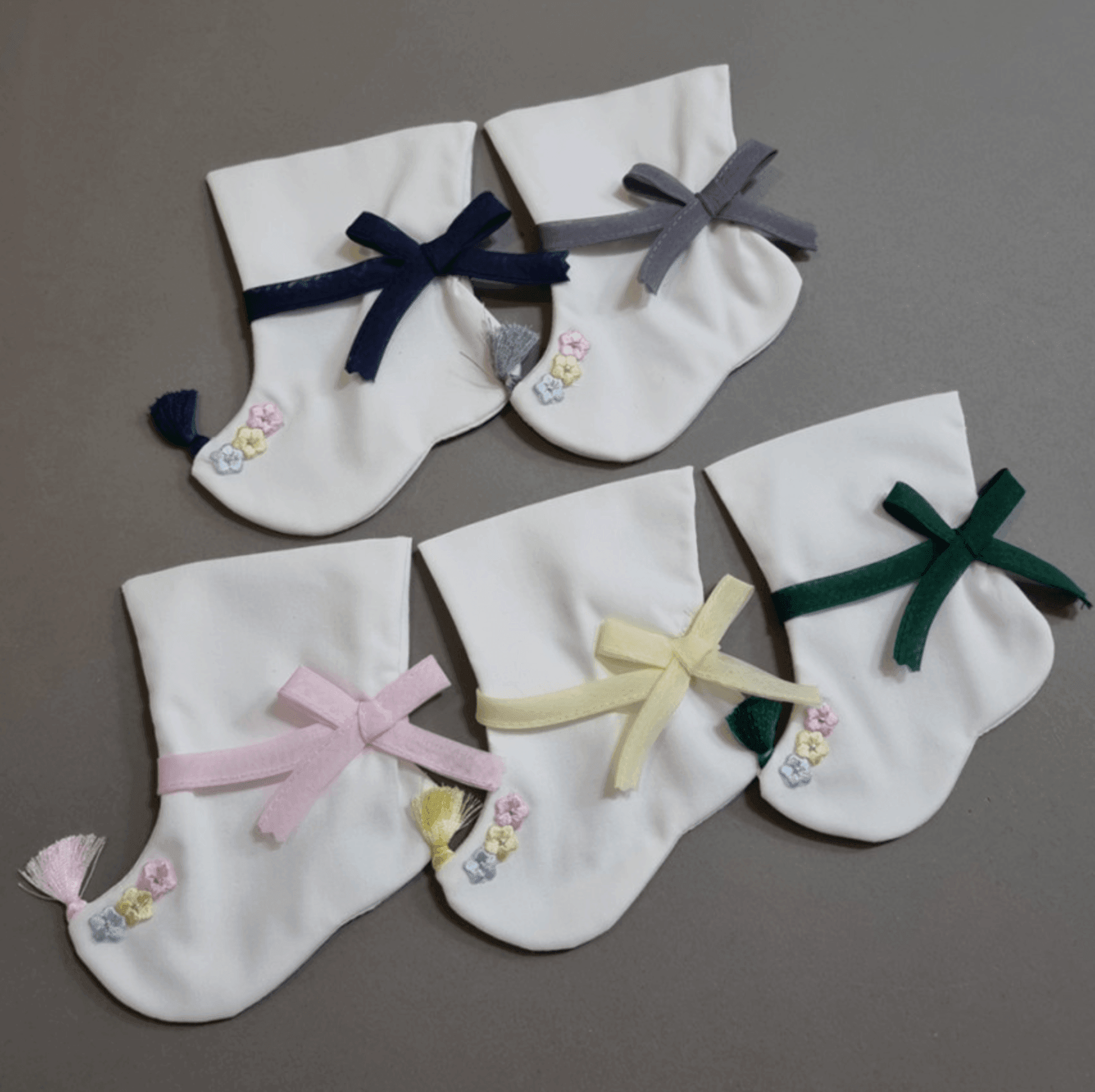 Pastel Floral Hanbok Socks (5 Colors) - Native Korean