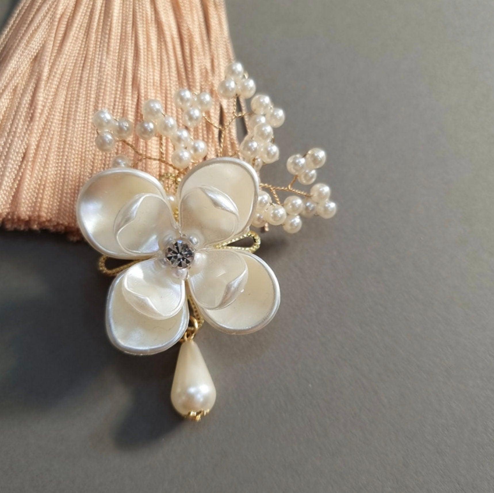 Pearl Droplet Flower Brooch - Native Korean