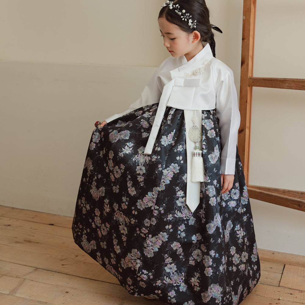 Black Pearl Skirt Girl Hanbok (100D-15YR)