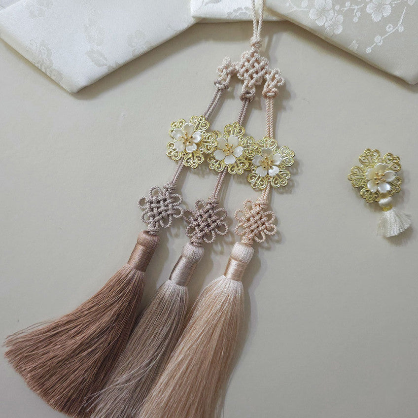 Bloom Tassel Brooch
