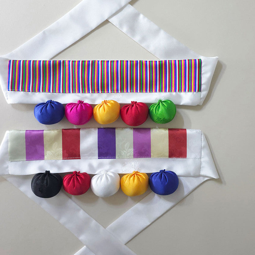 White Saekdong Cushion Belt