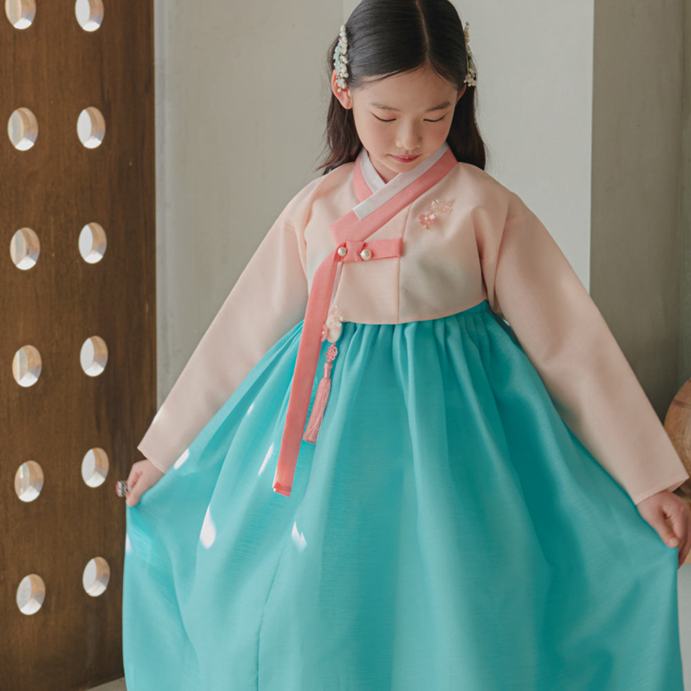 Aekyoung Peach Girl Hanbok (1-10YR)