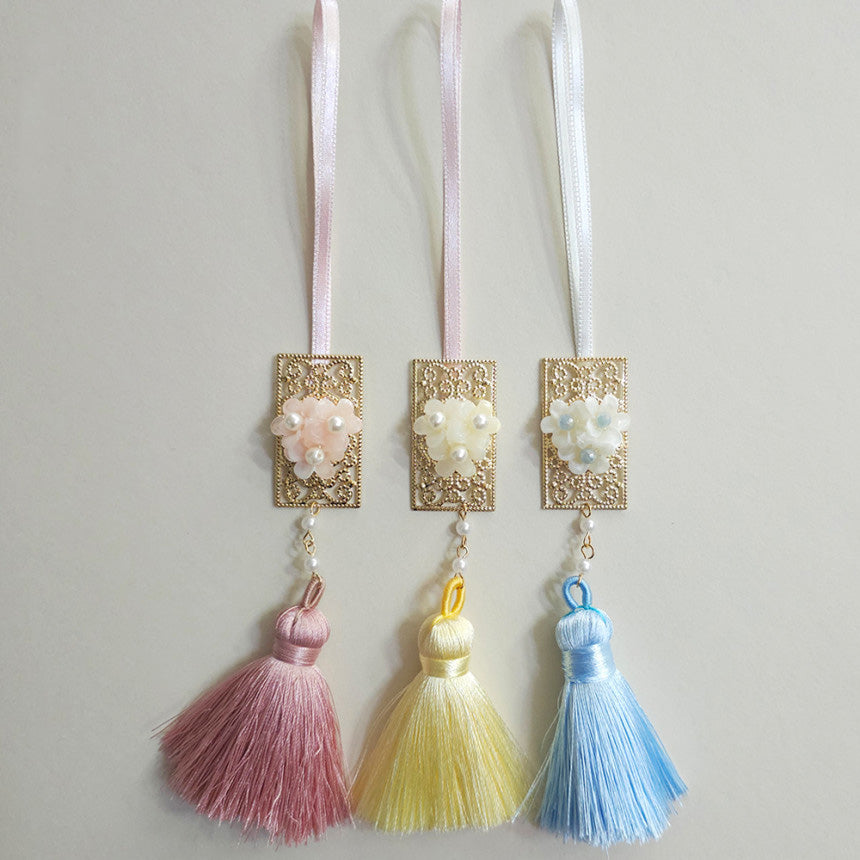 Mini Gold Floral Norigae
