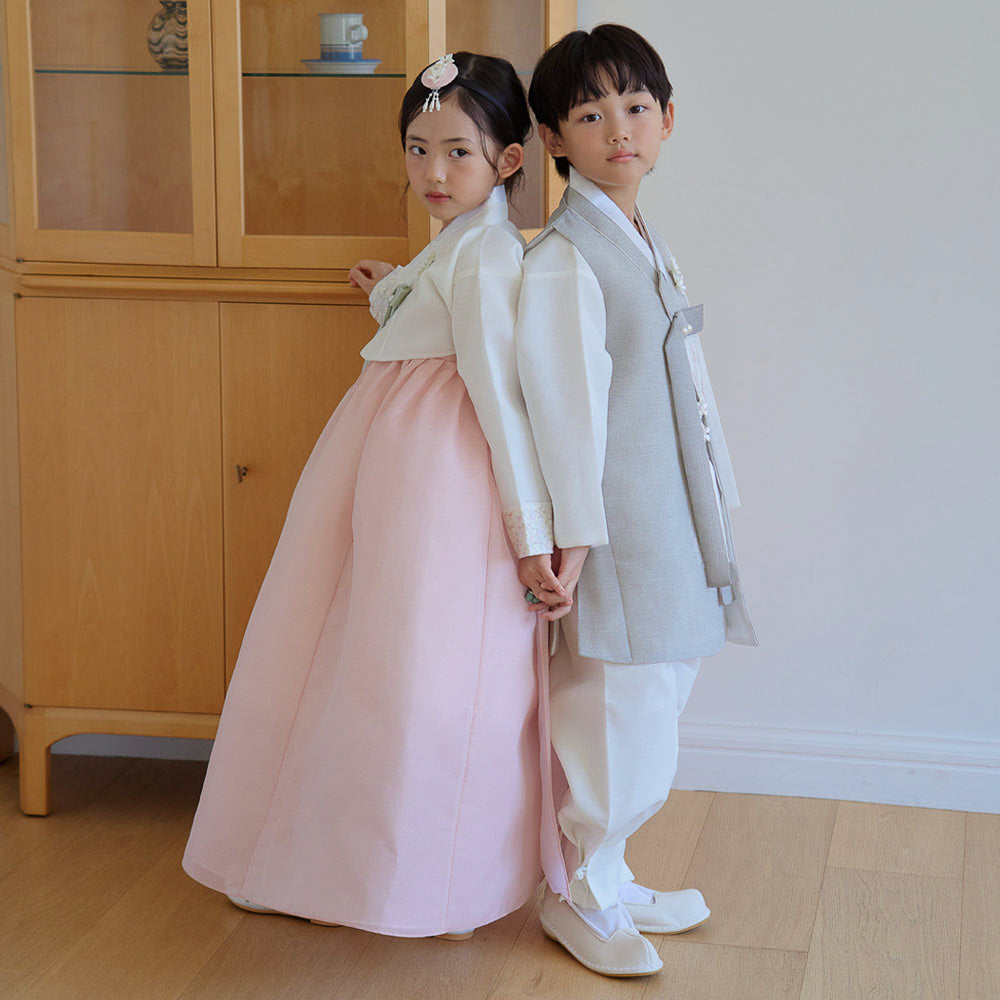 Yujin White Coral Girl Hanbok (100D-15YR)