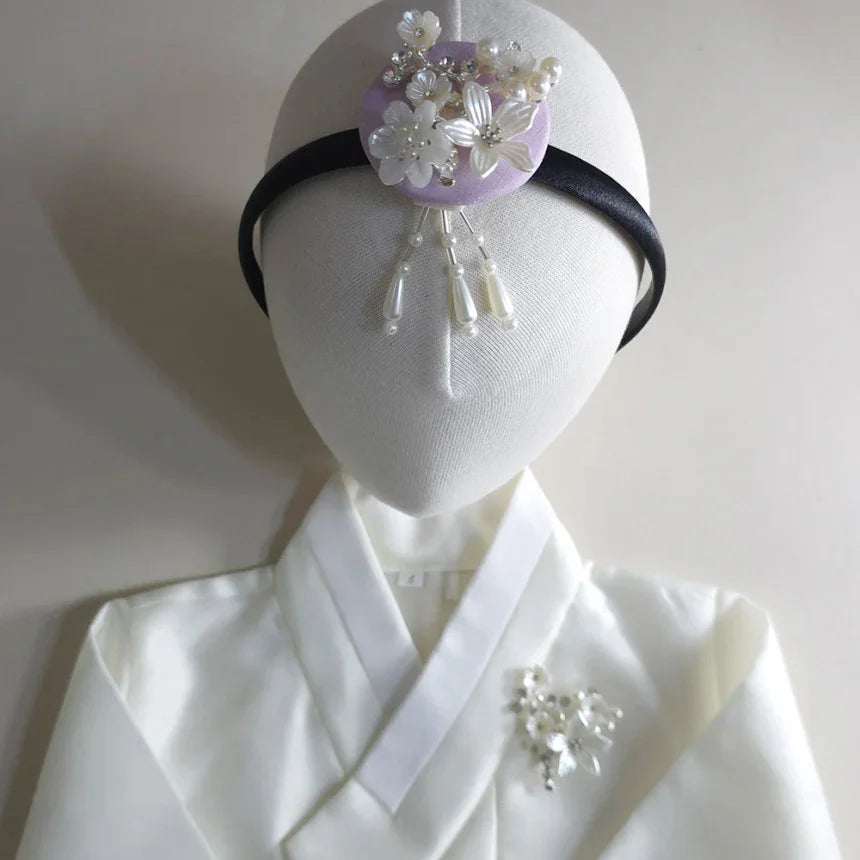 Silver Pearl Bloom Brooch - Native Korean