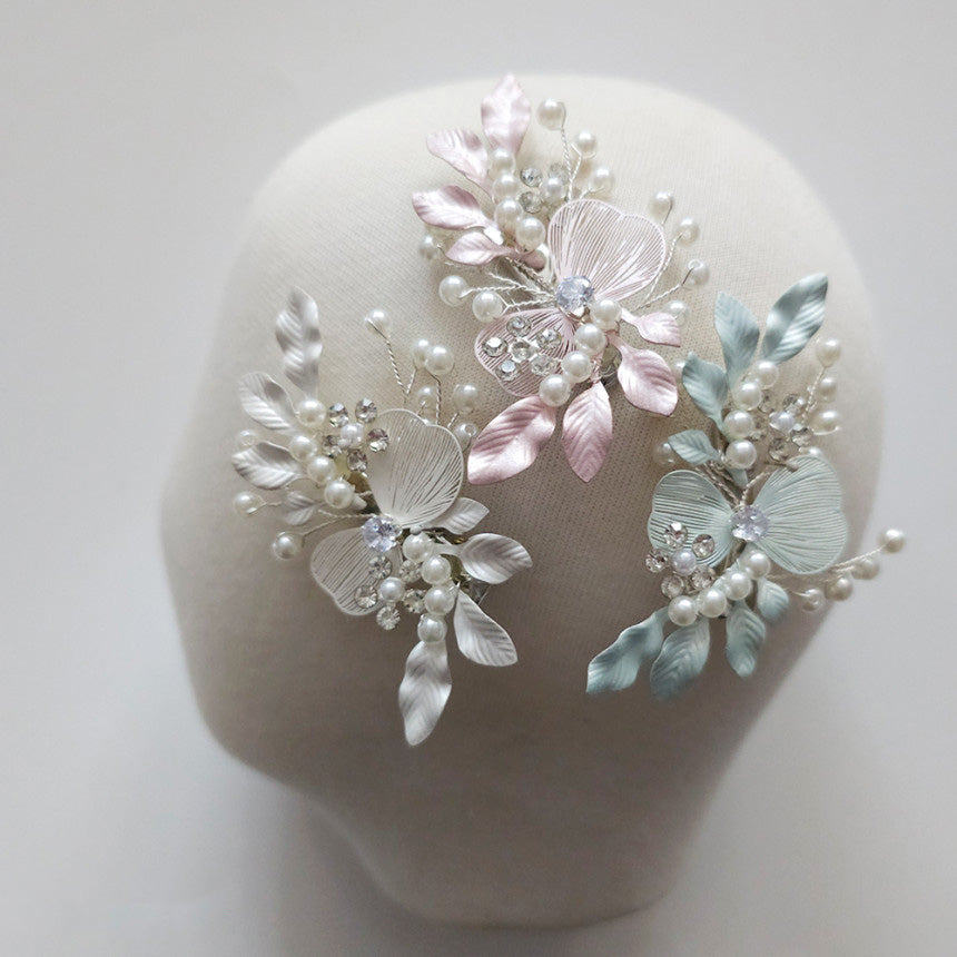 Pearl Petal Hairpin