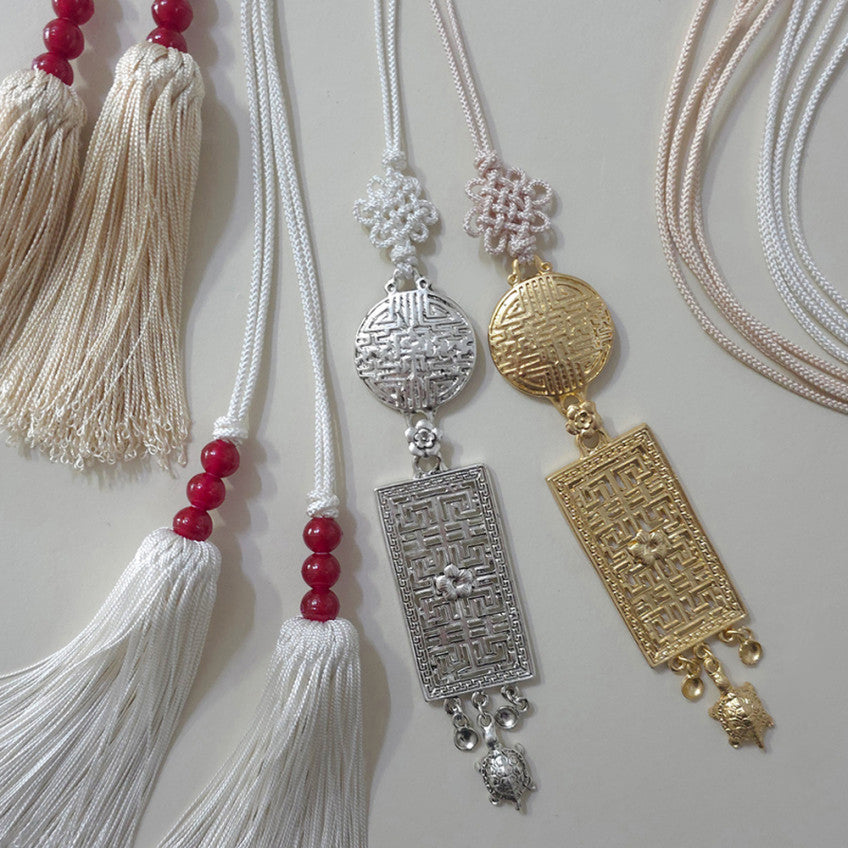 Traditional Metal Pendant Norigae