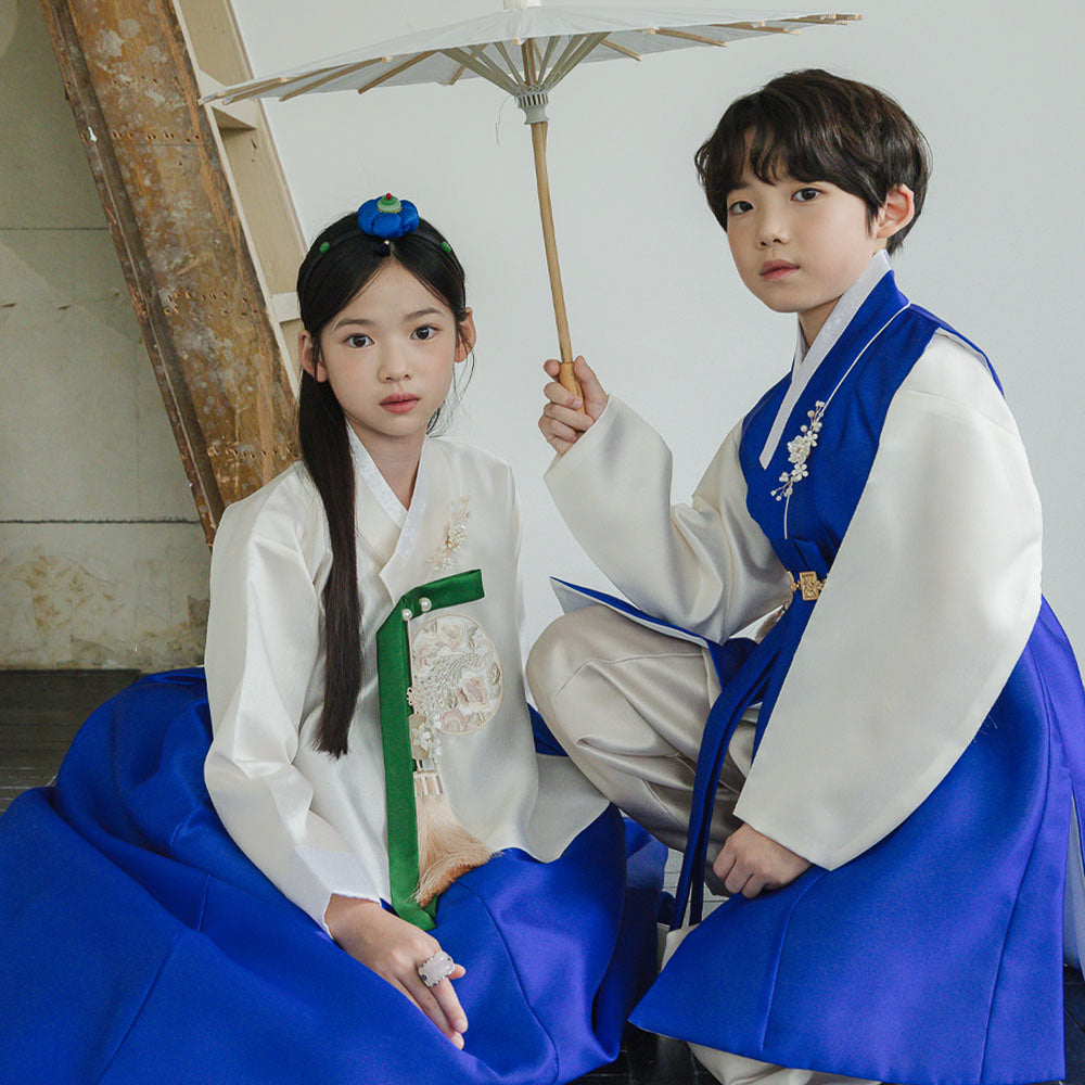Yoonseo Blue Girl Hanbok (100D-10YR)