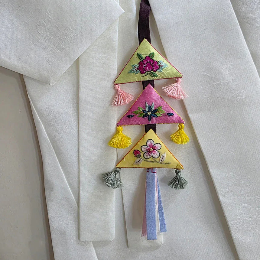Triangle Embroidered Norigae