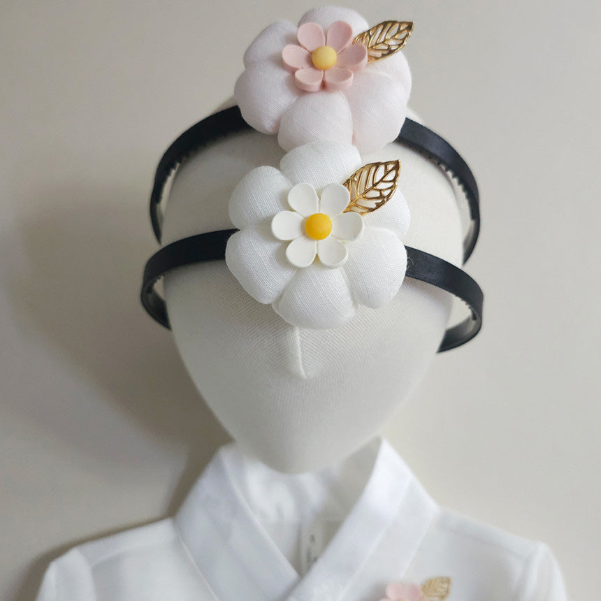 Daisy Blossoms Hanbok Headband