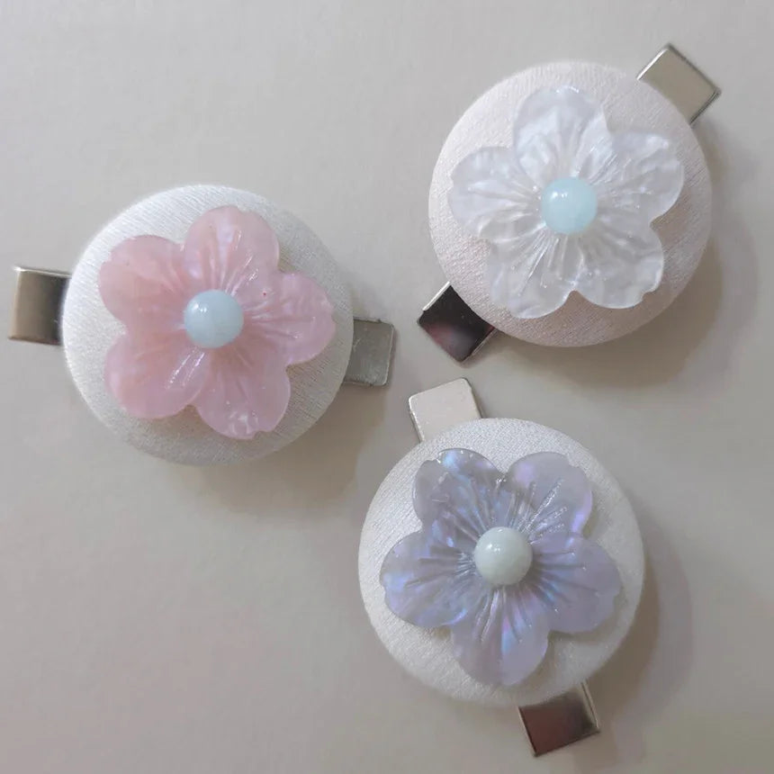 Pure Petal Hairpin