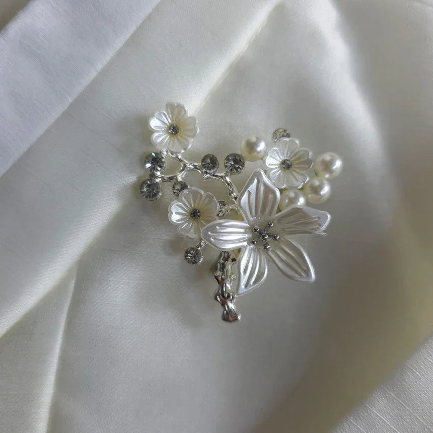 Silver Pearl Bloom Brooch - Native Korean