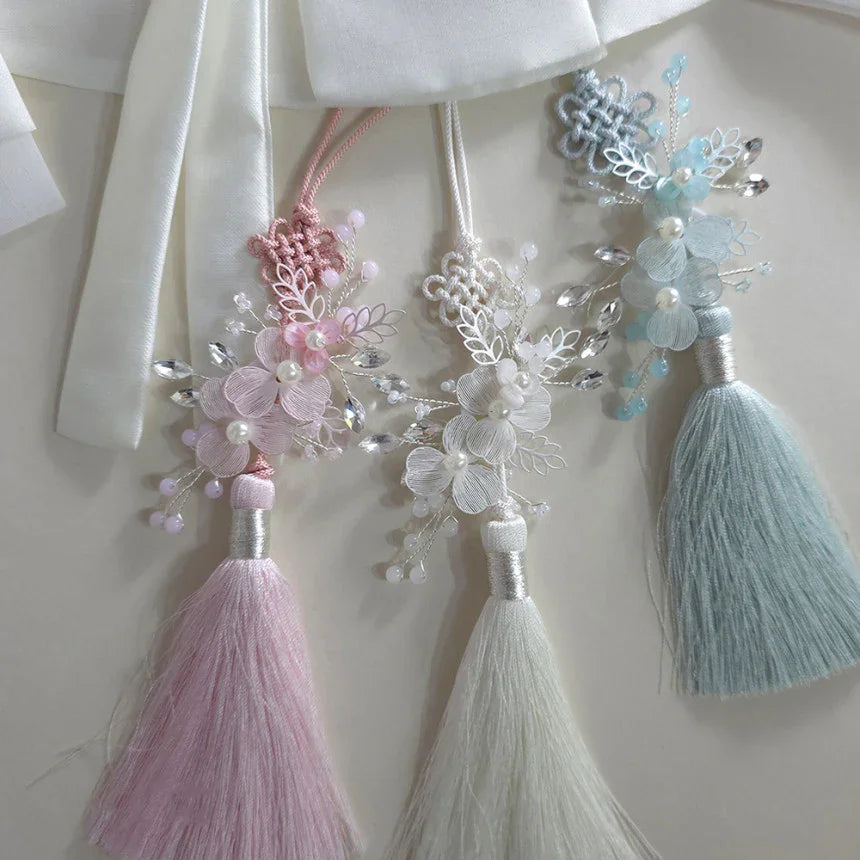 Liv Floral Crystal Norigae