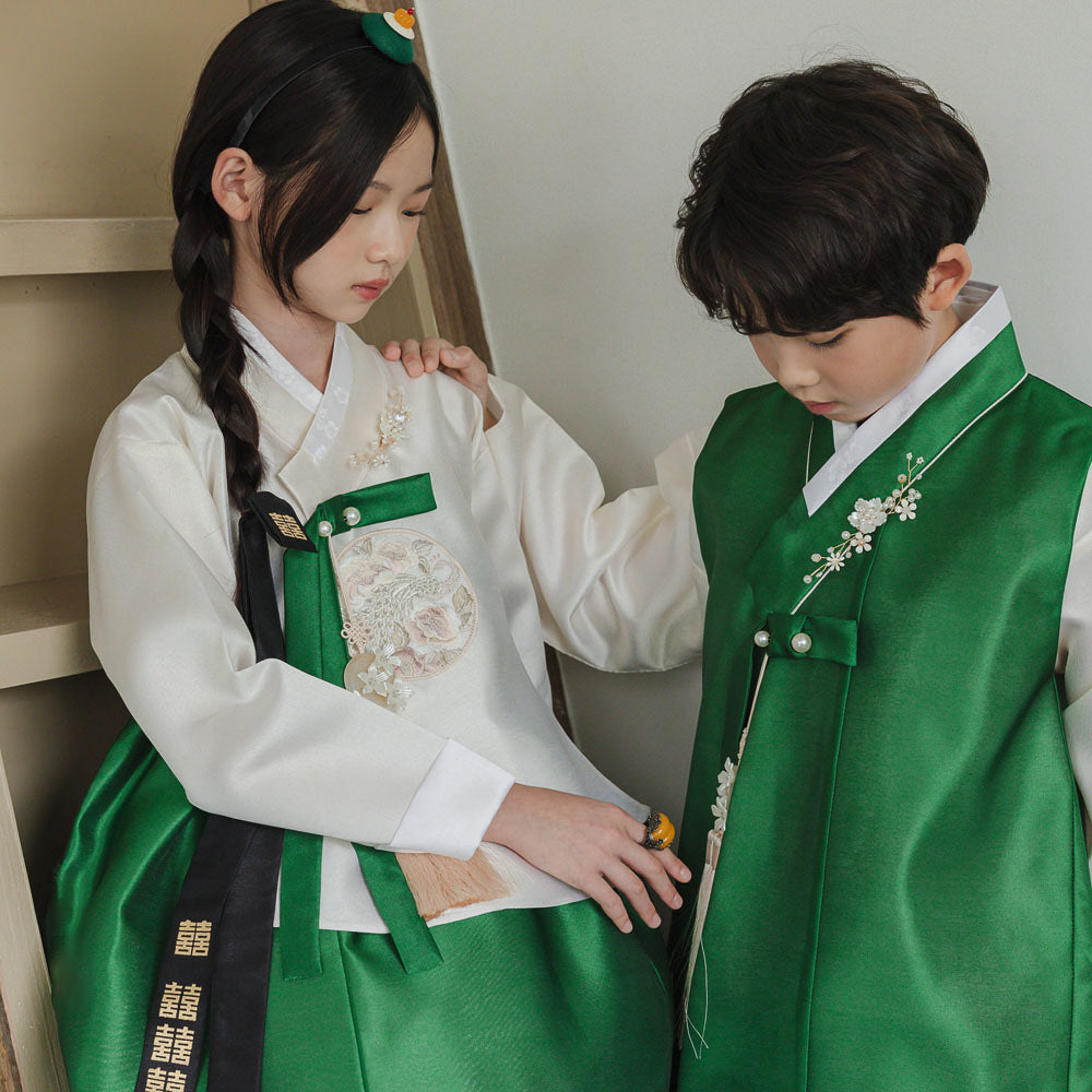 Yoonwoo Green Boy Hanbok (100D-10YR)