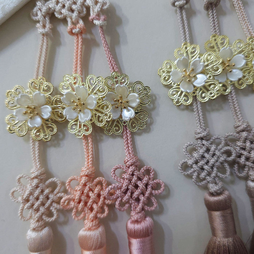 Bloom Trio Tassel Norigae