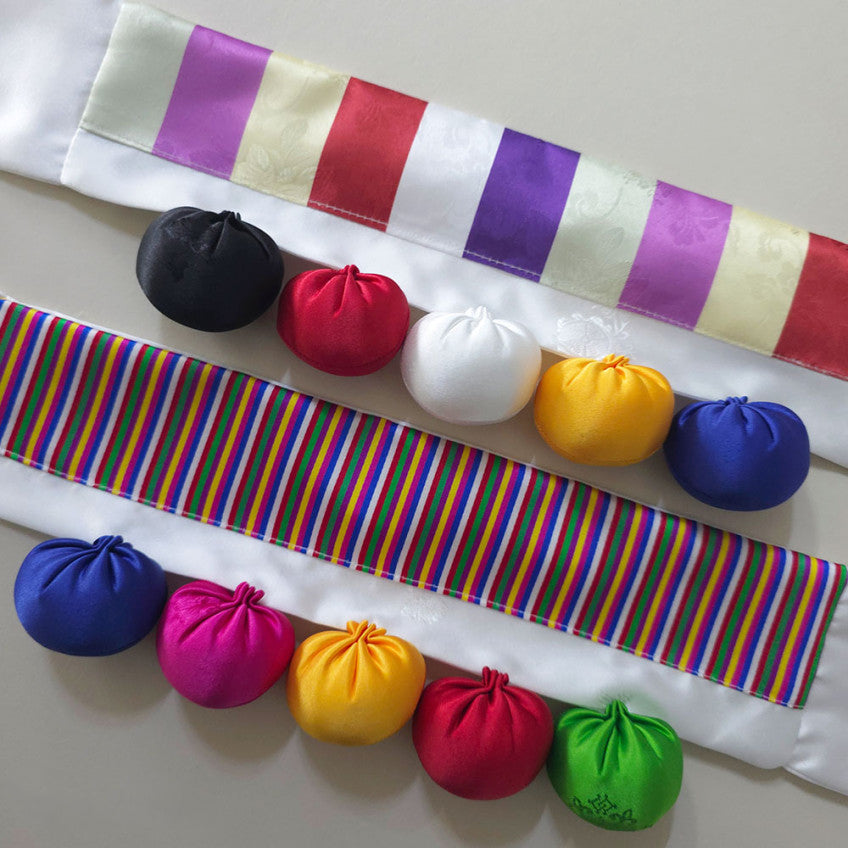 White Saekdong Cushion Belt