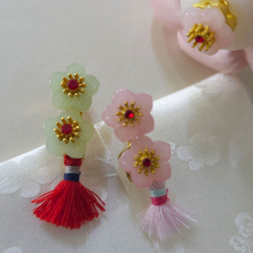 Star Tassel Brooch