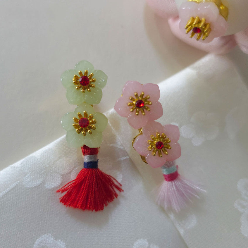 Star Tassel Brooch