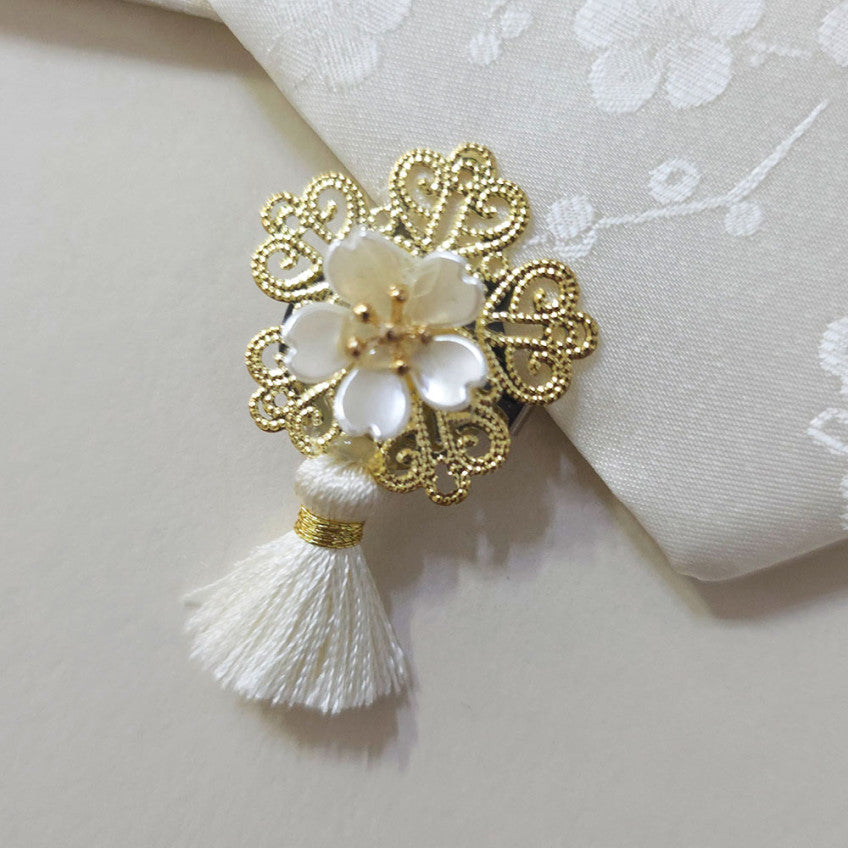 Bloom Trio Tassel Norigae